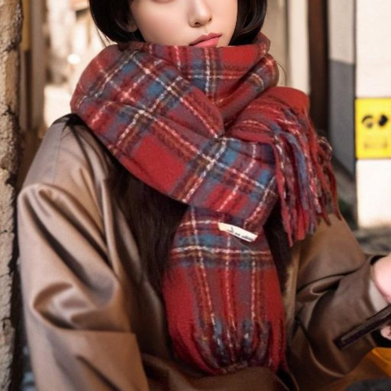 British retro scarf, Christmas red apple atmosphere, girls' high-value plaid soft waxy scarf, warm in winter