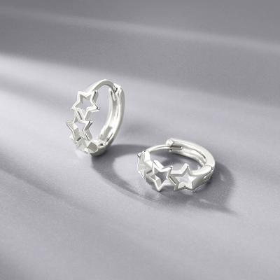 Brincos para mulheres Simples Hollow Novo estilo Brincos de estrela de cinco pontas Brincos requintados personalizados de alta qualidade