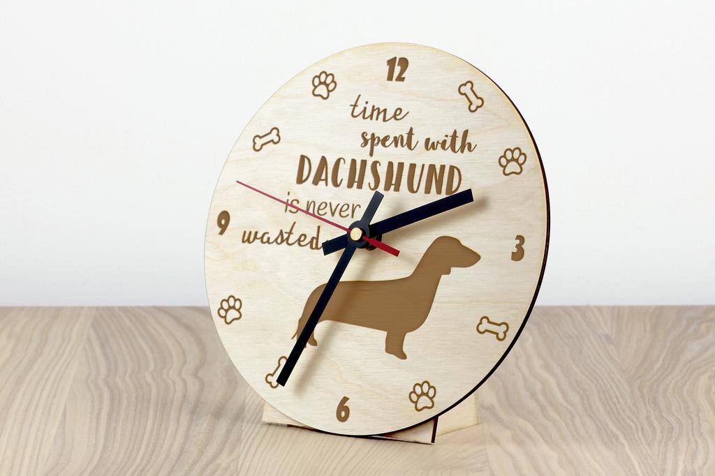 Dachshund Smooth-haired, Wiener dog, Badger dog - clock with dog, wooden clock with engraving, personalised clock by Art-Dog