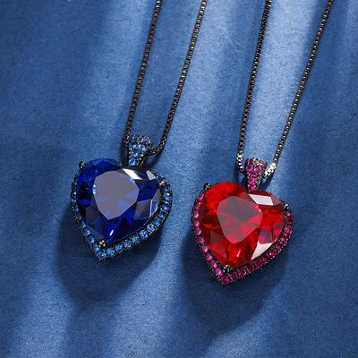 Jewelry Copper Bottom Gold-Plated Simulation Color Red Corundum Blue Pointed Crystal Heart-Shaped Pendant Women 15 * 15