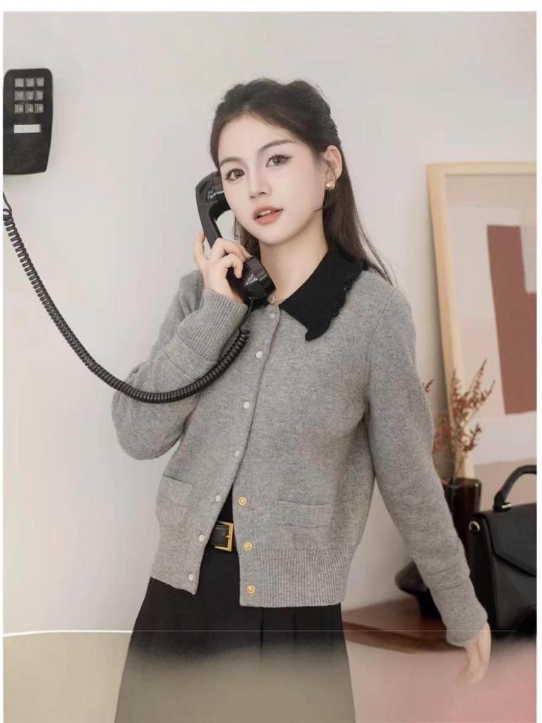 Autumn/Winter New Women's College Style Short Knit Cardigan - Loose Fit