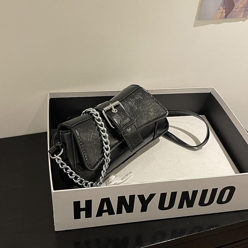 

European and American trendy brand personalized Spice Girl small satchel 2025 new niche design chain single shoulder medieval underarm baguette bag чёрный