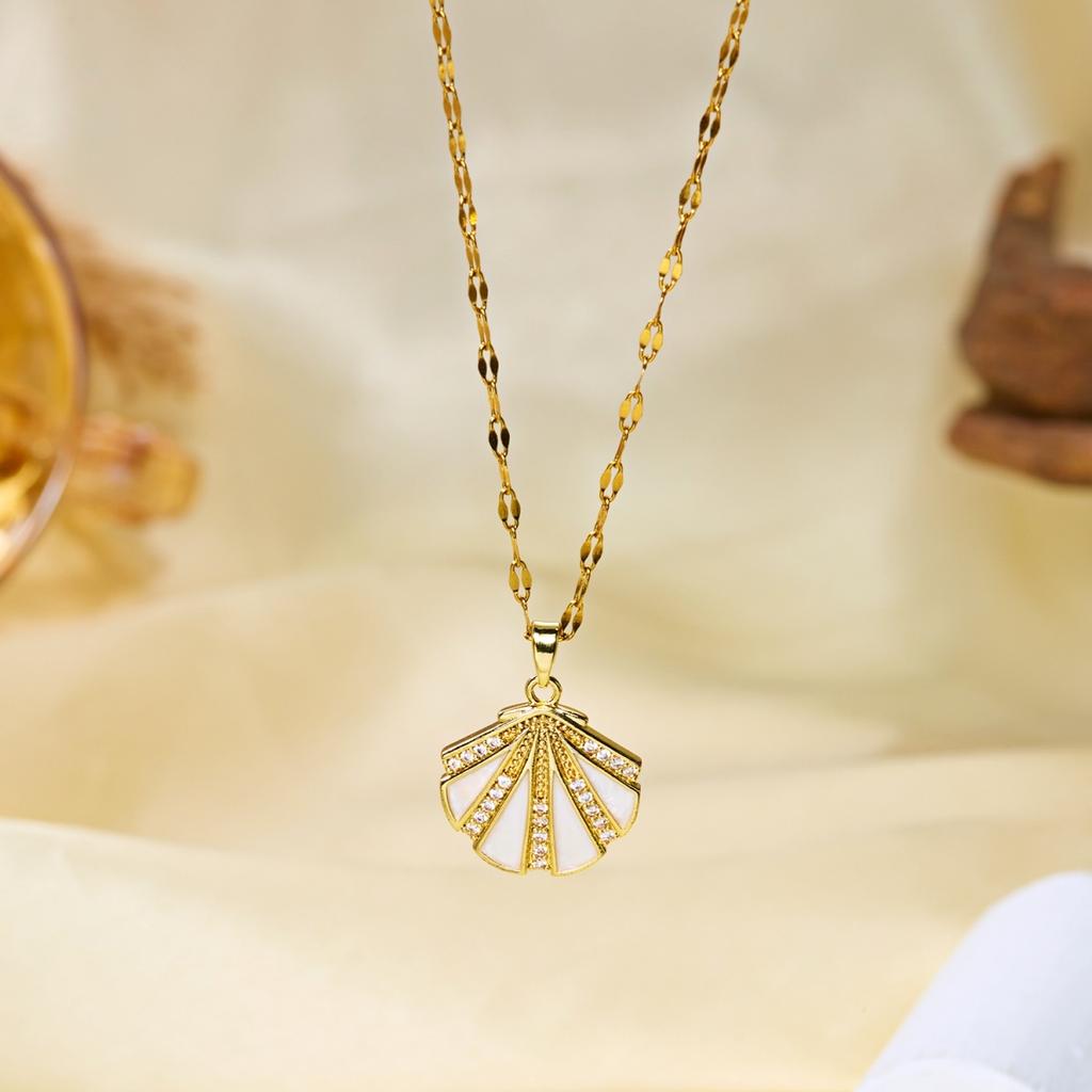 Summer Zircon Shell Pendant Necklace For Women Men Sea Animal Red Lobster Crab Stainless Steel Chain Collarbone Choker Jewelry