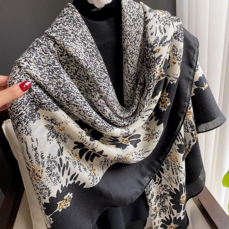 42 Designs Spain Brand Lovely Floral Square Viscose Shawl Scarf Lady Print Soft Wrap Pashmina Bufandas Muslim Hijab 135*135Cm