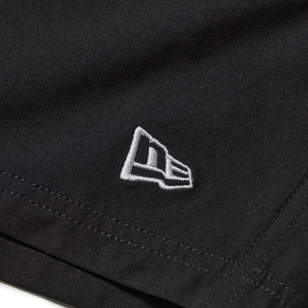 New Era Outdoor Utility Shorts Solid Plain Black Size L Mens Sportswear UTILITY SPT LONG BLK 261