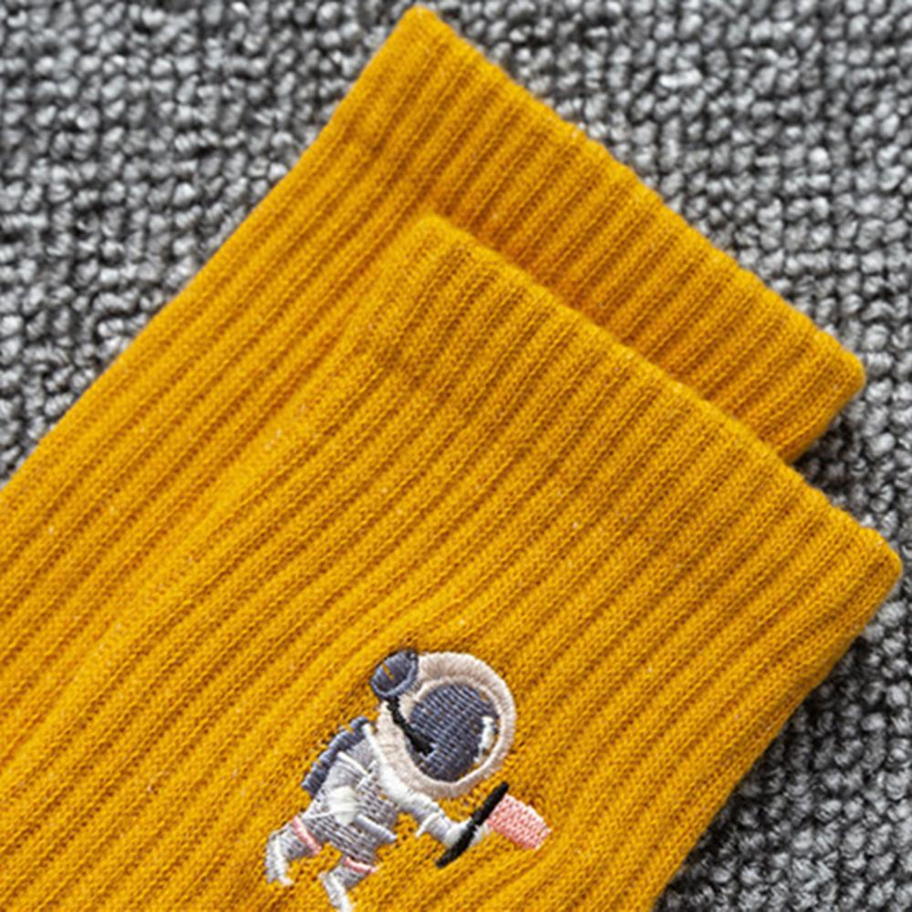 Fashion Women Men Embroidered Astronaut Couple Cotton Crew Socks Solid Colors Long Unisex Sport Mid Tube Tide Socks High Quality