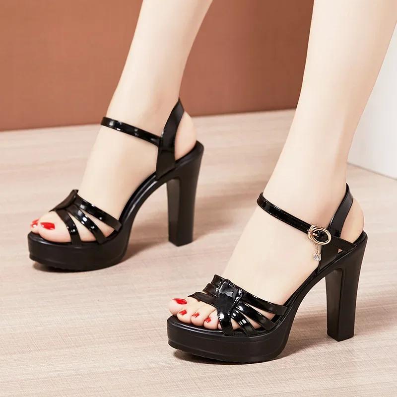 Small Size 32-43 Elegant Block High Heels Sandals Patent Leather 2025 Summer Women's Thick Platform Shoes for Dress Wedding