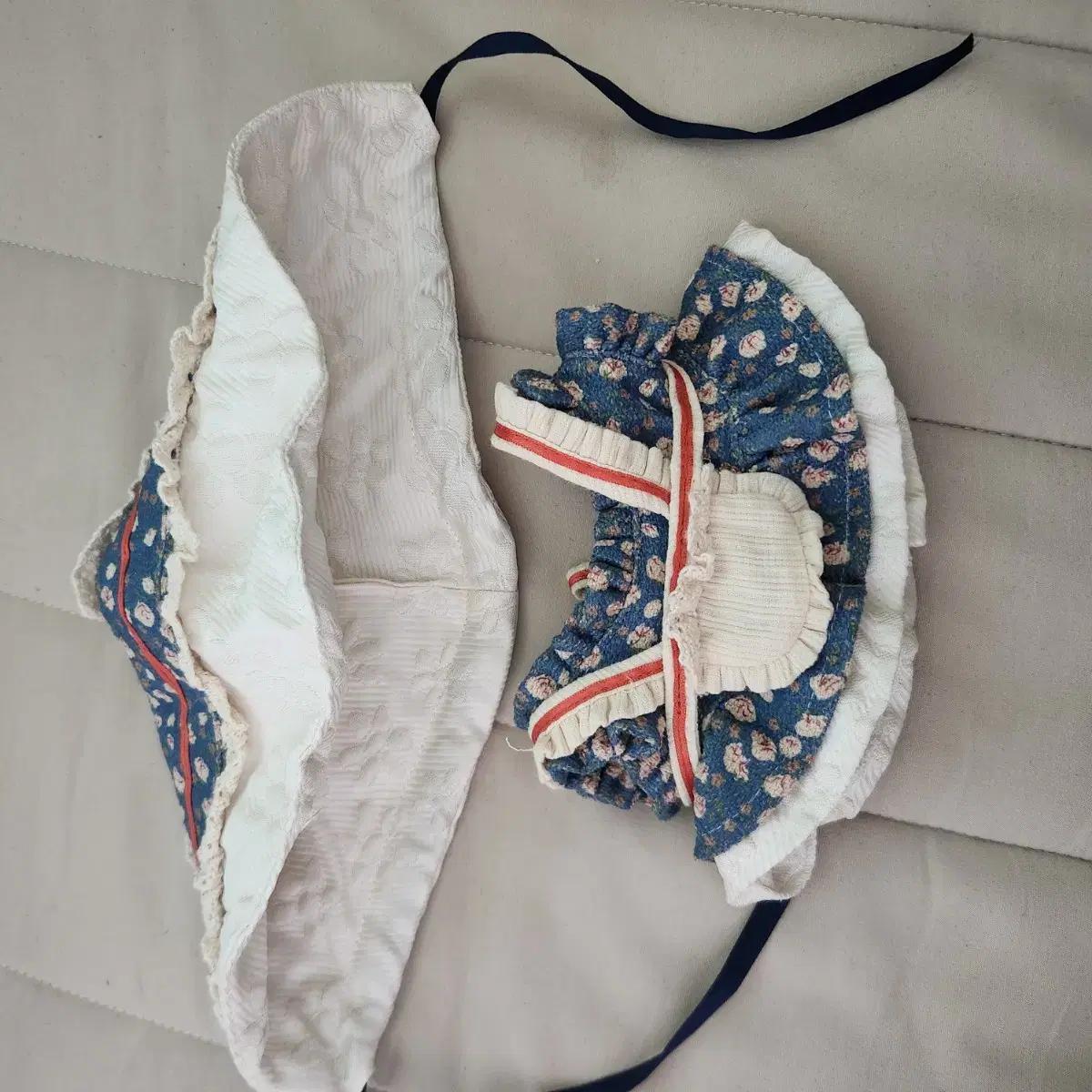 

Doll Clothes Set