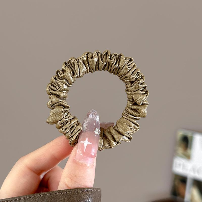 Minimalist leather small intestine headband with feminine temperament low ponytail tied hair rope bun head rubber band headband