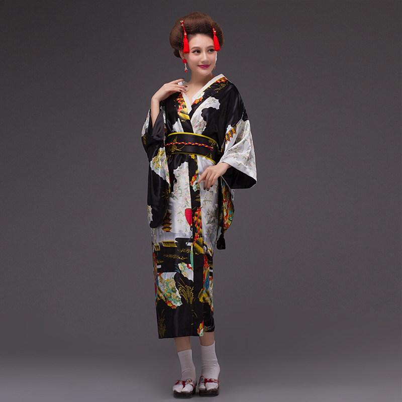 Japanischer Kimono in Übergröße: Traditionelles Damen-Performance-Kostüm & Kulinarische Uniform