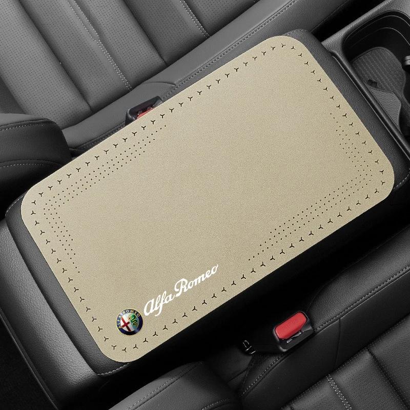 Autoaufkleber Für Alfa Romeo Auto Armlehnenmatte Mode Armlehnenkissen Zubehör Für Alfa Romeo Giulia Stelvio Giulietta 156 159