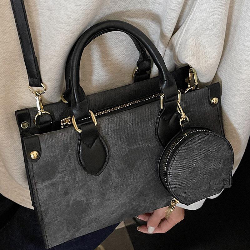 Contrasting color handbag women's 2025 autumn new texture foreign style tote bag French commuter high value messenger bag