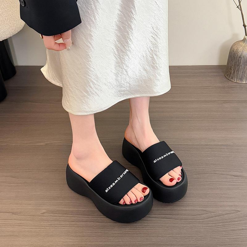 Thick-soled heightening cool slippers for women's summer wear 2025 new fashion with skirt one-word casual beach sandals