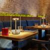 Bezprzewodowa Lampa Stołowa Latarnia Przenośna LED Lampa Biurkowa Zasilana Bateryjnie 3000mAh 3 Kolory Płynne Ściemnianie na Kemping Dom Restauracja Sypialnia Balkon