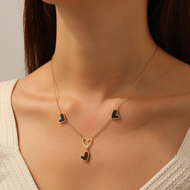 Gold Heart Black Enamel Pendant Necklace Dainty Choker For Women
