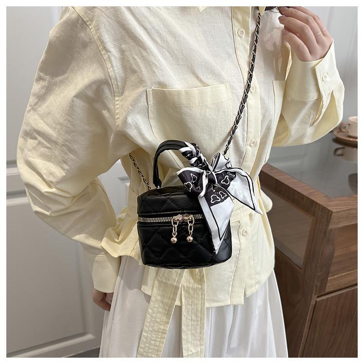 Cute Quilted Faux Leather Crossbody Bag with Bow Knot Chain Strap Small Bucket Purse for Women