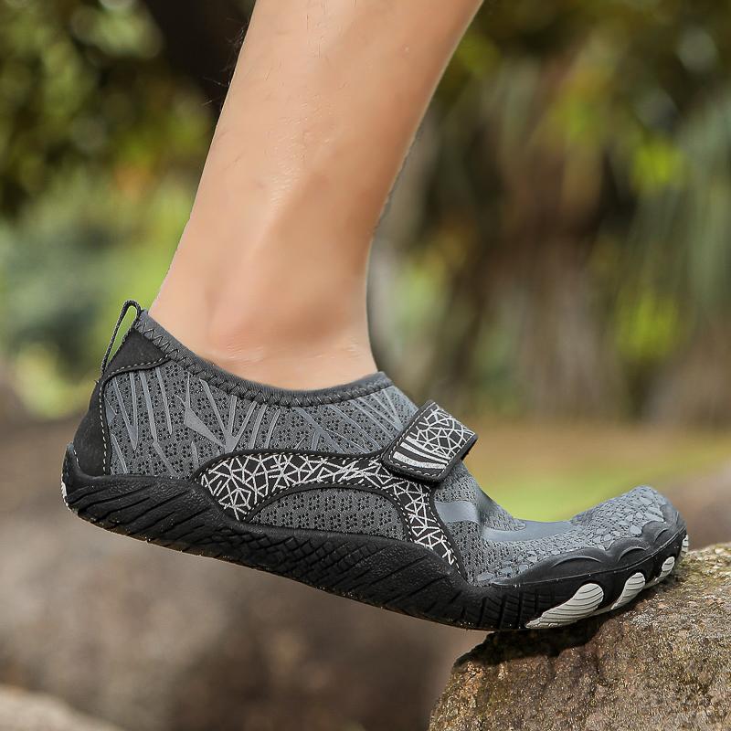 Mens Water Shoes Quick Dry Aqua Shoes for Women Breathable Beach Walking Shoes Light Non Slip Water Sports Shoes Wading Sneakers