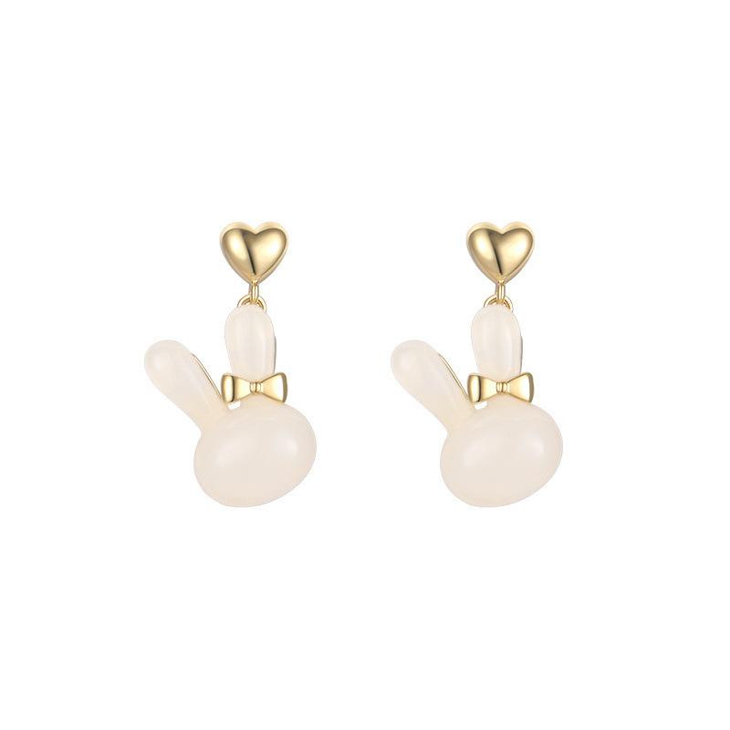 Fashion design sense Cute bunny fringed earrings Female creative sweet and cool exquisite stud earrings Versatile personality trendy earrings