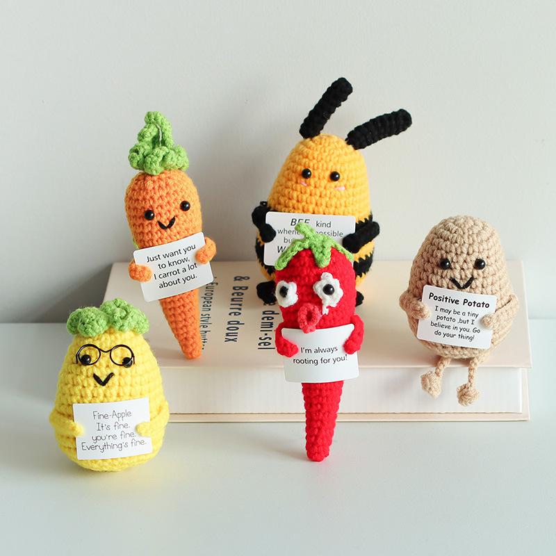 Funny Crochet Positive Energy Shark Doll with Card Home Room Decoration Handmade Wool Knitted Bee Ornament Christmas Party Gift