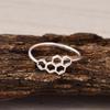 925 Sterling Silver Honeycomb Ring, Hexagon Geometric Ring, Minimalist Honeycomb Band, Beehive Silver Ring, Dainty Nature Inspired Ring, Gift for Her.