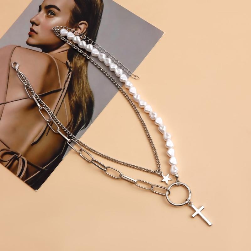 Vintage Pearl Choker Necklace for Women Gothic Layered Splicing Clavicle Chain