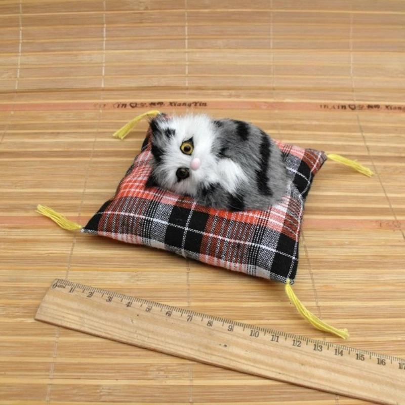 Simulation Cat Toy Ornaments Simulation Animal Flower Cloth Cushion Desktop Doll Ornaments