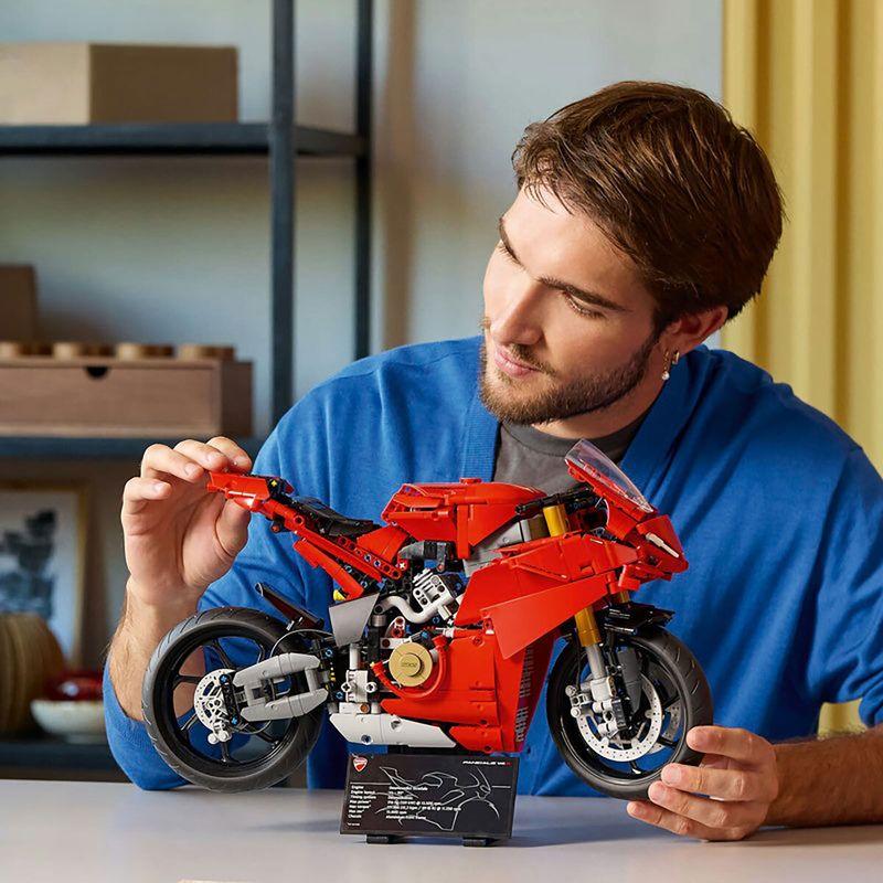 LEGO Technic Ducati Panigale V4 S Motorcycle