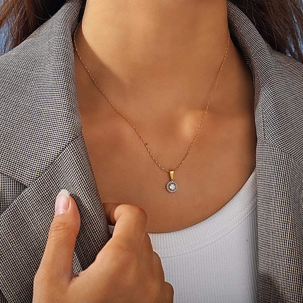 Fashion Sweet Wind Inlaid Zircon Color Necklace Stainless Steel Gold-Plated Light Luxury Versatile Collarbone Chain