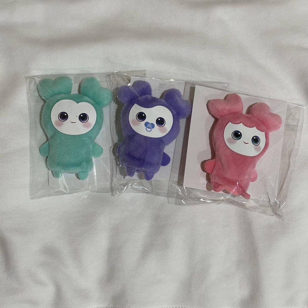 

[USED] TWICE Offline Lottery E Prize Finger Puppets Mina, Sana, Momo, Misamo