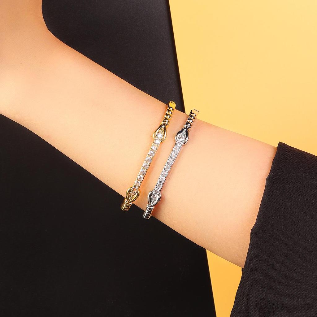 Gold-Plated Copper Zircon Double Knot Bracelet – Personalized Luxury Accessory