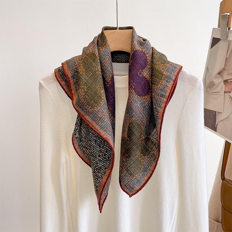 Miling Four-Leaf Clover Double-Sided Silk-Wool Scarf 65x65 cm