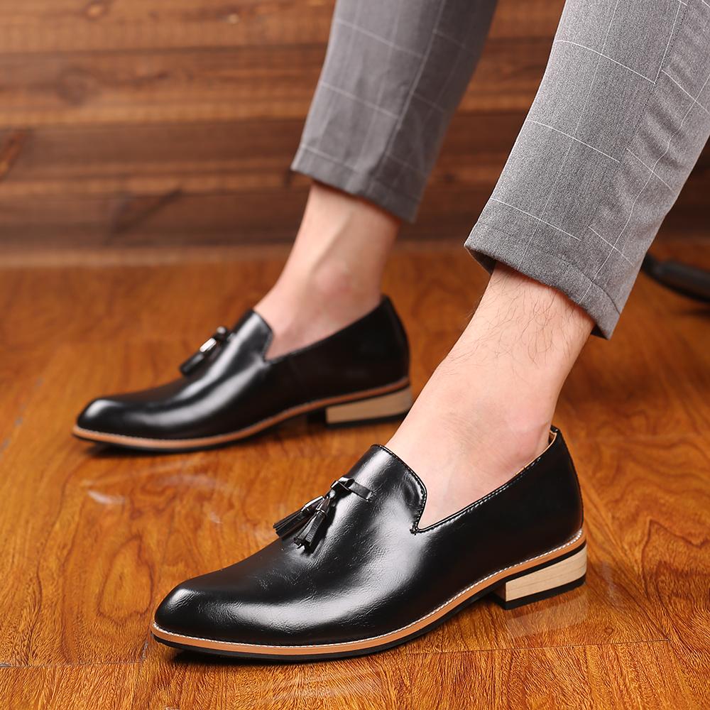 Fashion 2025 Men's Fringed Loafers For Autumn And Winter  New Comfortable Wedding Party Shoe Classic Anti-Slip Office And Business Shoes