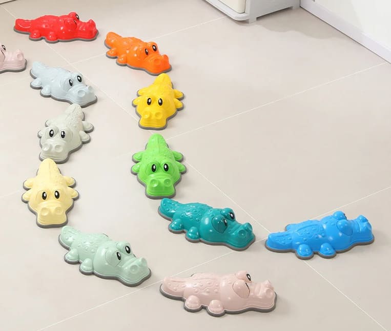 sensory path river stones Crocodile - orange