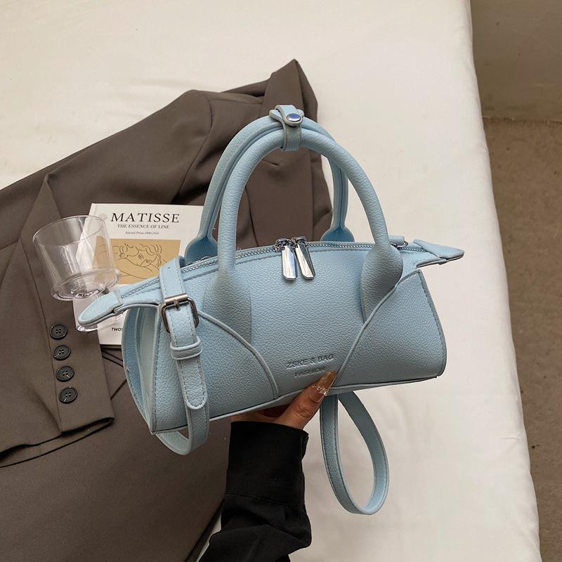 Tote Bag Women's Large Capacity 2025 New Casual Versatile Fashion Messenger Bag Soft Leather Handbag Work Commuter Bag