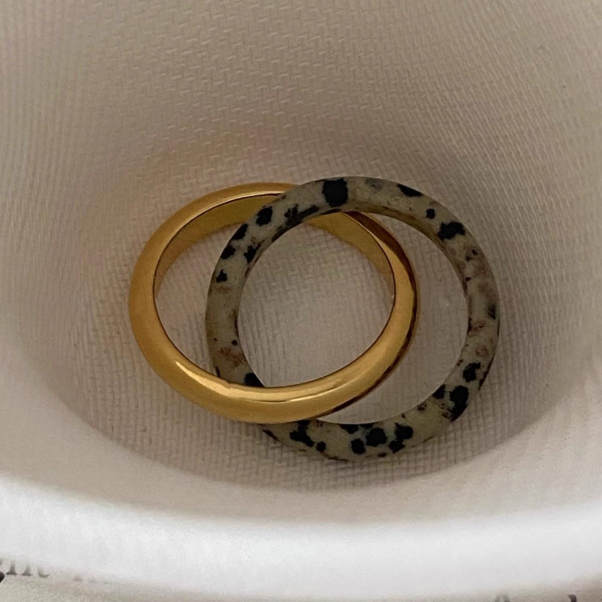 

Unique Design Double Layered Spotted Natural Stone Round Circle Cocktail Rings for Women Gold Plated Alloy Finger Ring золотой