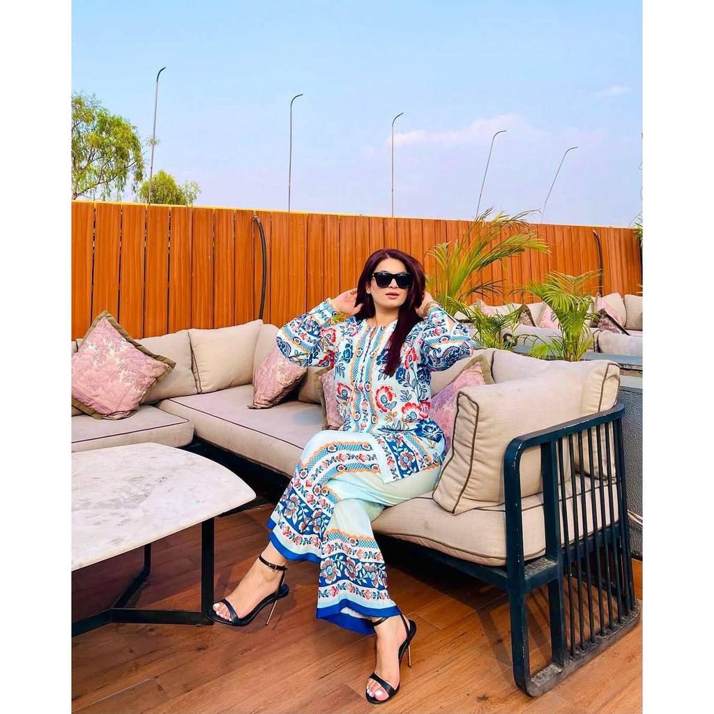 *Launching New Đěsigner Party Wear Look Pur Natural Crepe Top&plazzo Co-ords Set*