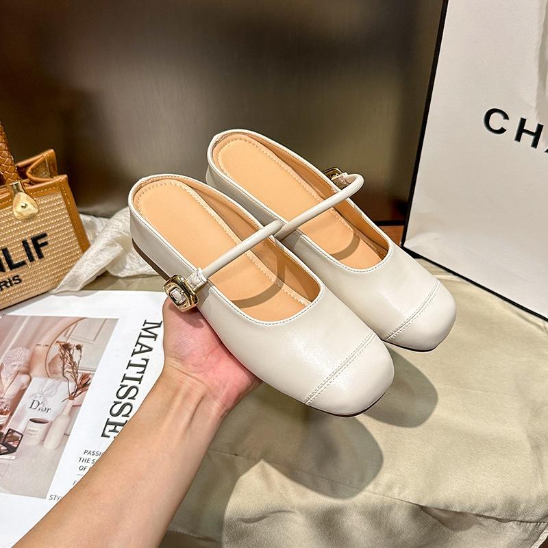 Damen Sommerbekleidung neue modische und vielseitige Innenhöhen-Tasche Kopf Temperament silberne Einzelschuhe coole Hausschuhe