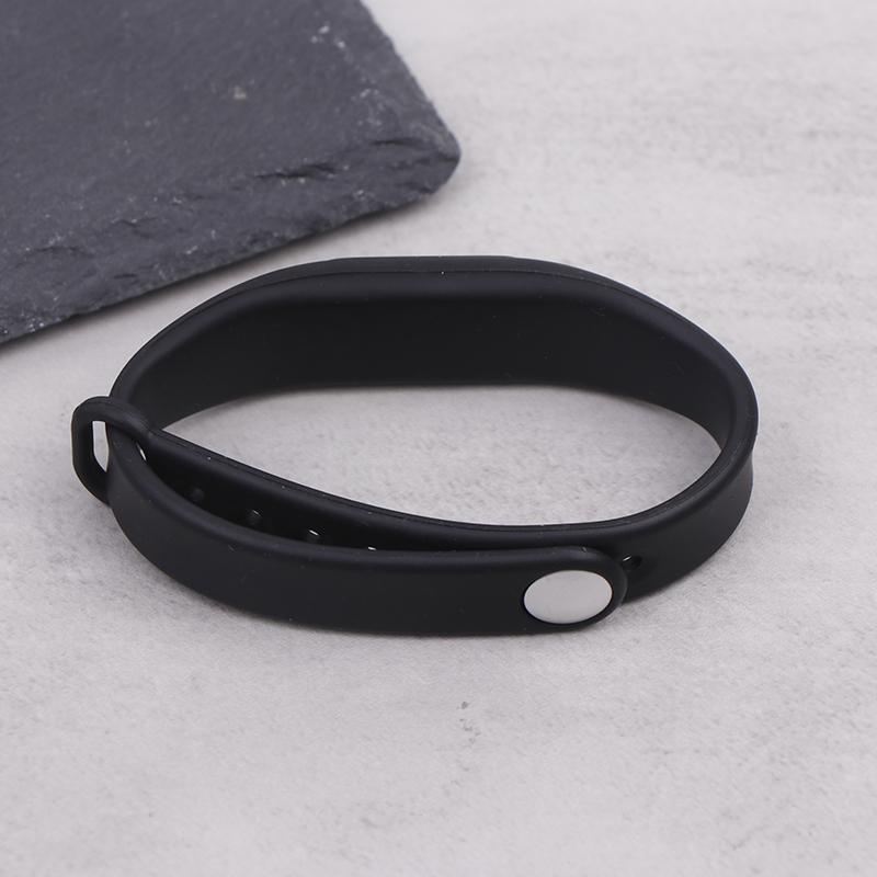 Adjustable Pure Black Silicone Rfid Wristband 125Khz/13.56Mhz 14443A Ic Chip Waterproof Wristband Bracelet