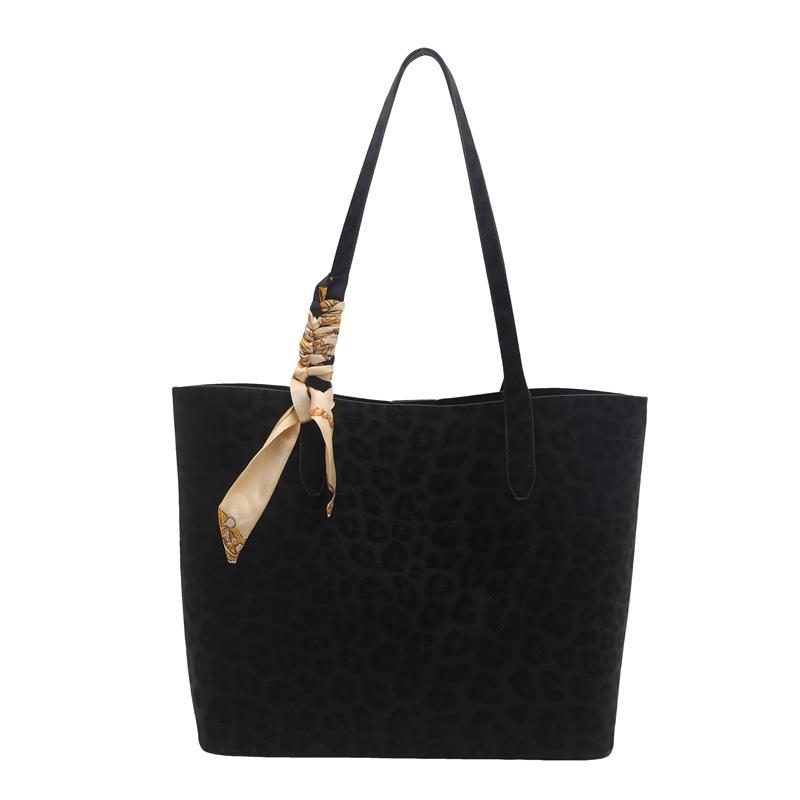 

Casual retro new large-capacity simple leopard trend pattern portable casual shoulder bag commuter handbag women чёрный