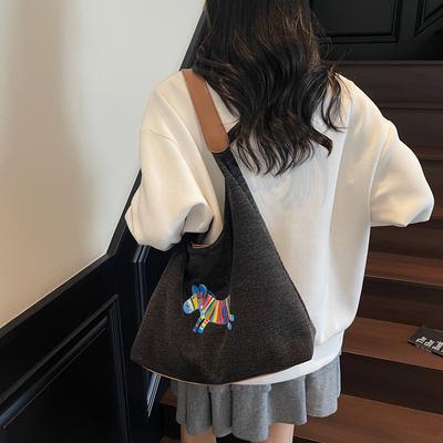 Damväskor – Axelremsväskor