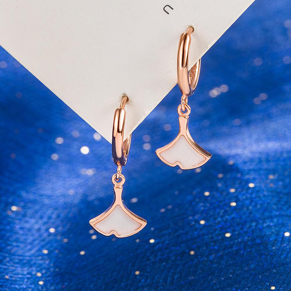 European High-End Romantic Ginkgo Leaf Earrings: Elegant, Lightweight, and Unique Ear Accessories