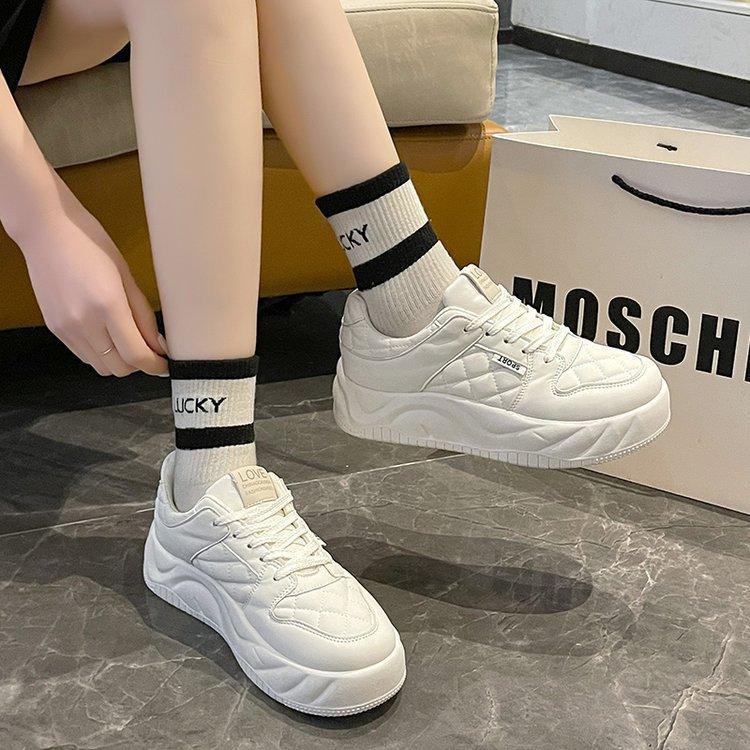 Spring and Summer New Platform White Shoes Women's Breathable Round Toe Platform Board Shoes Black and White Color Matching Bread Shoes Women's