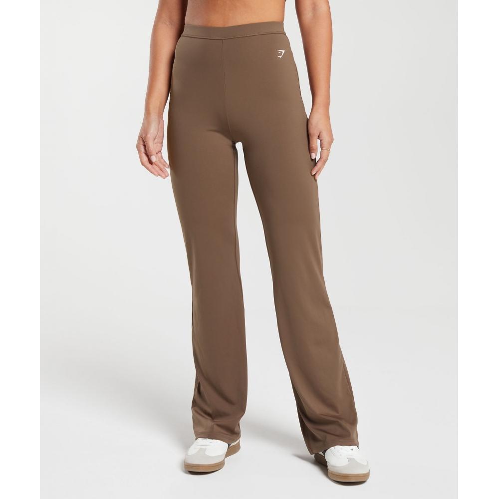 

GYMSHARK Everyday Regular Flared Leggings Soft Brown B7A7H NBZV