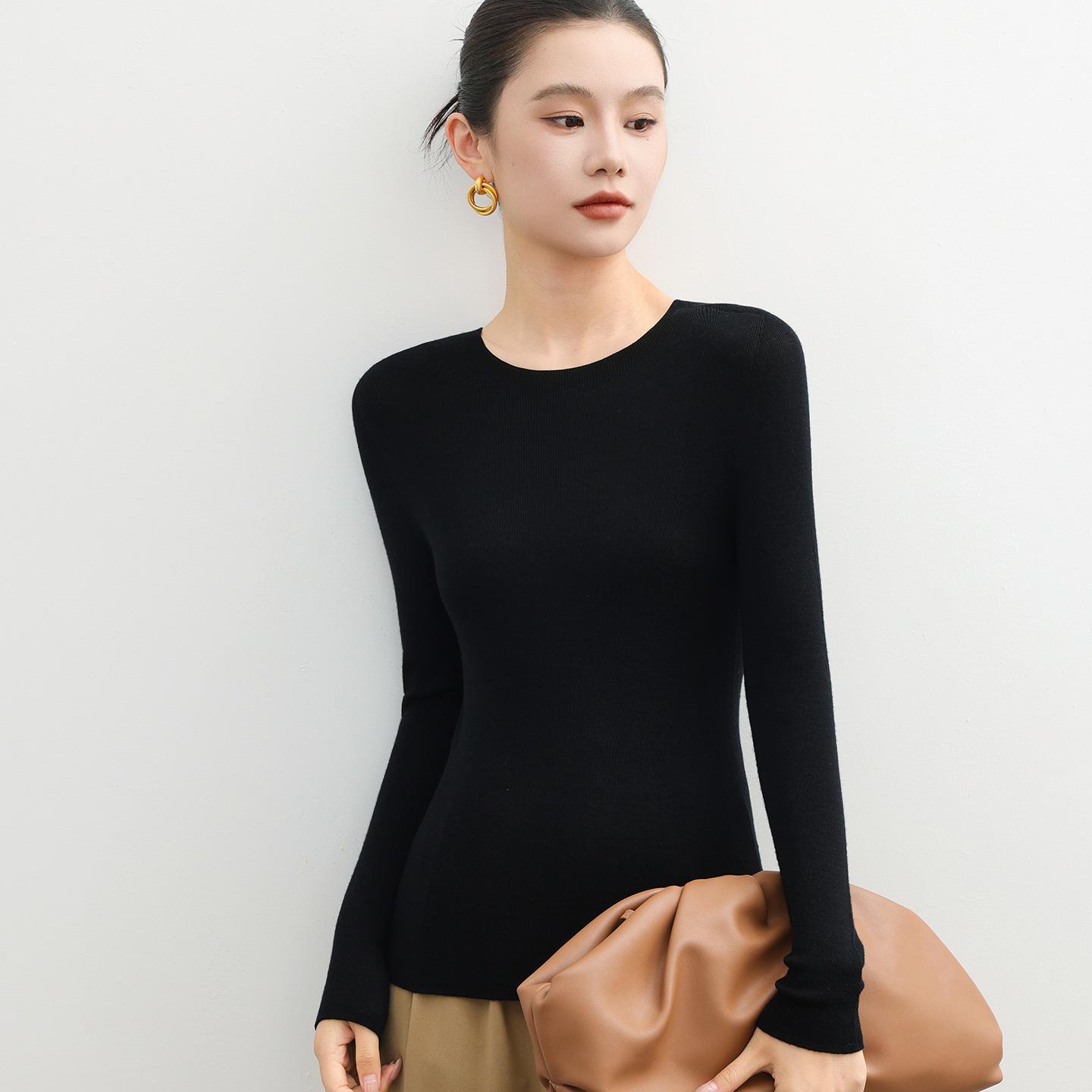 

Yangtze Yarn 120-Count Fine Gauge 100% Wool Seamless Round Neck Slimming Sweater for Women M