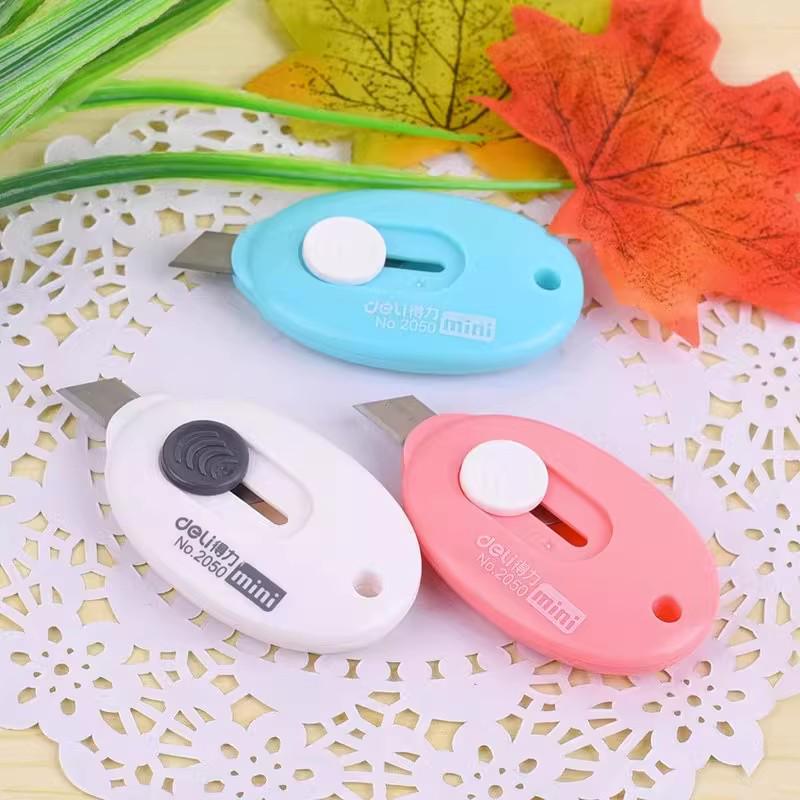 Mini Deli Utility Knife: Compact Box Cutter for Art and Package Opening, Special Small Design