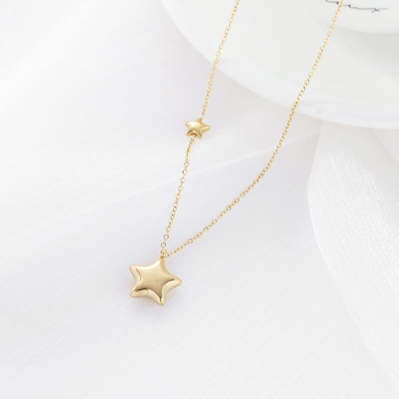 European Fashion Star Stainless Steel Clavicle Necklace - Versatile and Stylish Pendant for Women
