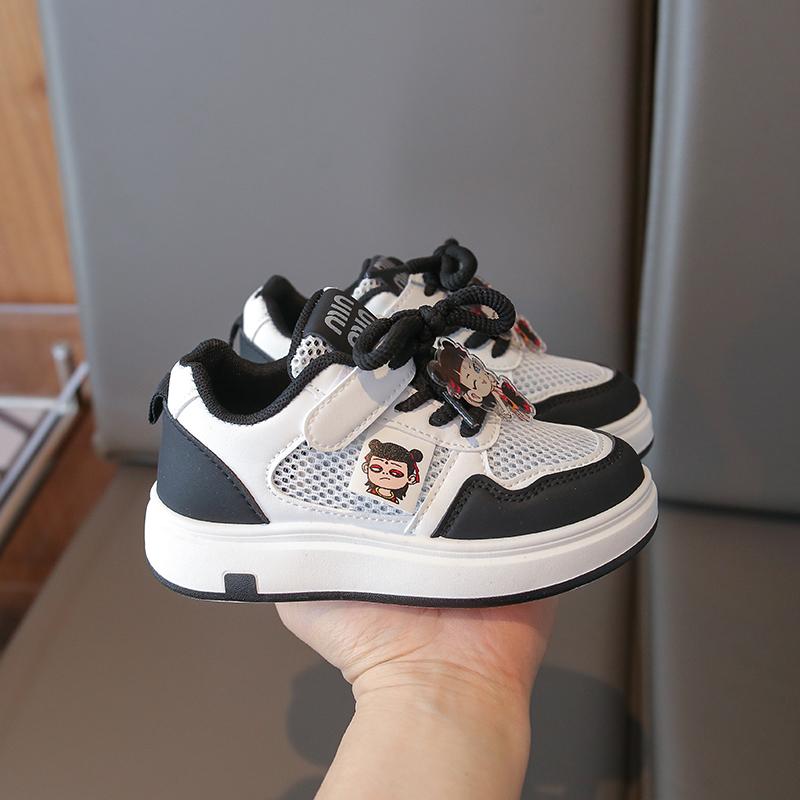 

Детские кроссовки Four Seasons Low Top Breathable для скейтбординга для детей и студентов, популярные кроссовки для бега, для мальчиков и девочек, удобные кроссовки для спортзала 26 чёрный