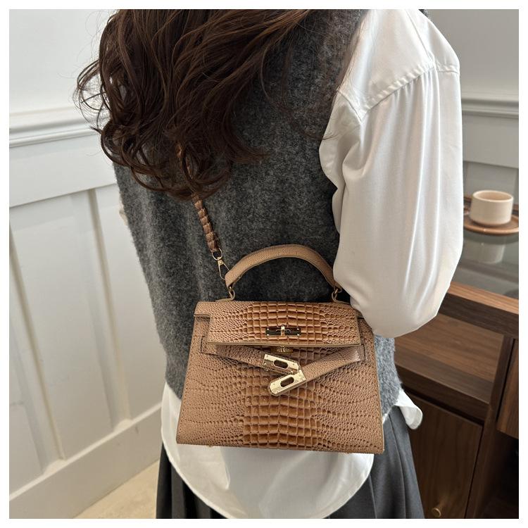 New Fashion Crocodile Embossed Faux Leather Shoulder Bag for Women Vintage Lock Square Crossbody Purse