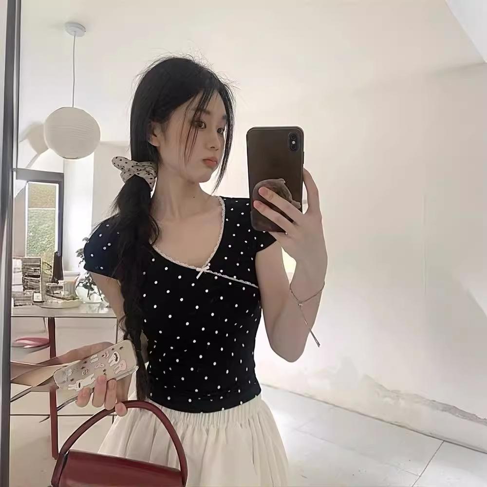 Sweet and Spicy French Design Polka Dot V-neck Short-sleeved T-shirt Women's Bow Summer Dress New Slim-fit Short Spice Girl Top