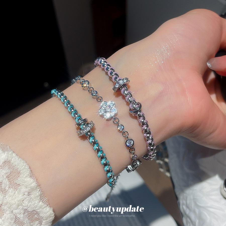 Elegant Zirconia Flower Bracelet: Luxurious Five-Petal Rope Design for Women